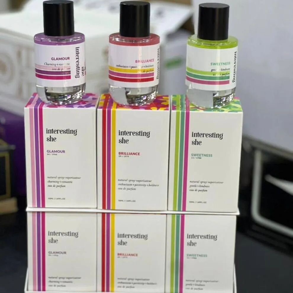 Coffret de Parfums "Interesting She"