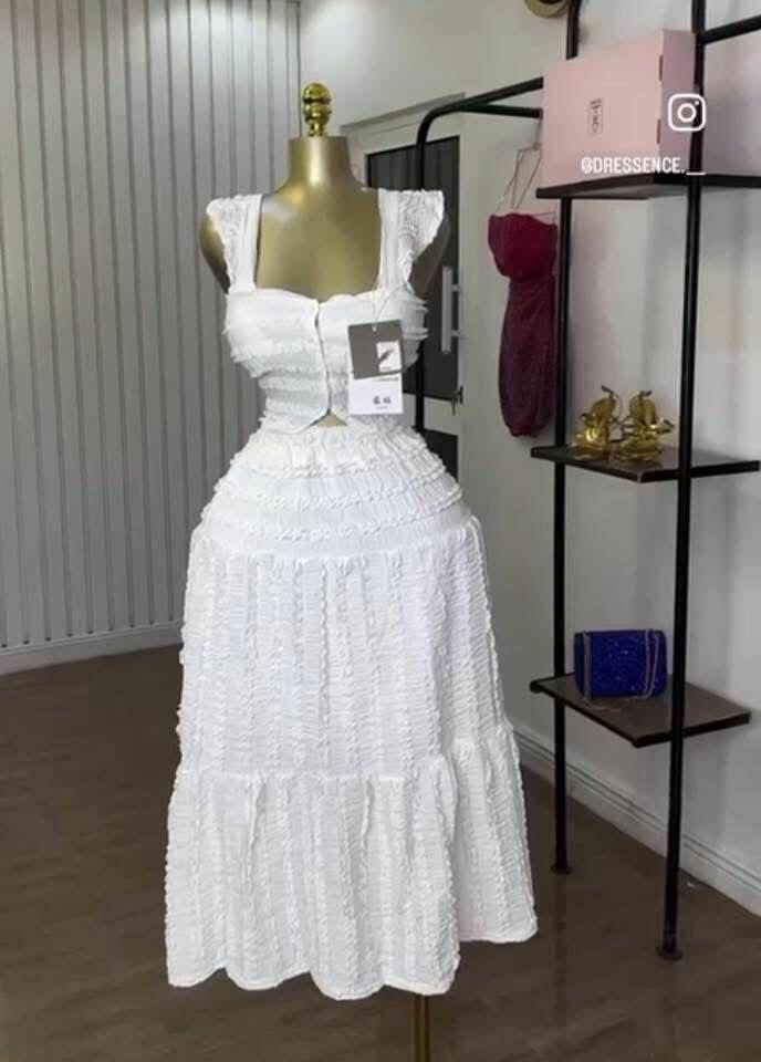 Robe midi élégante plissée