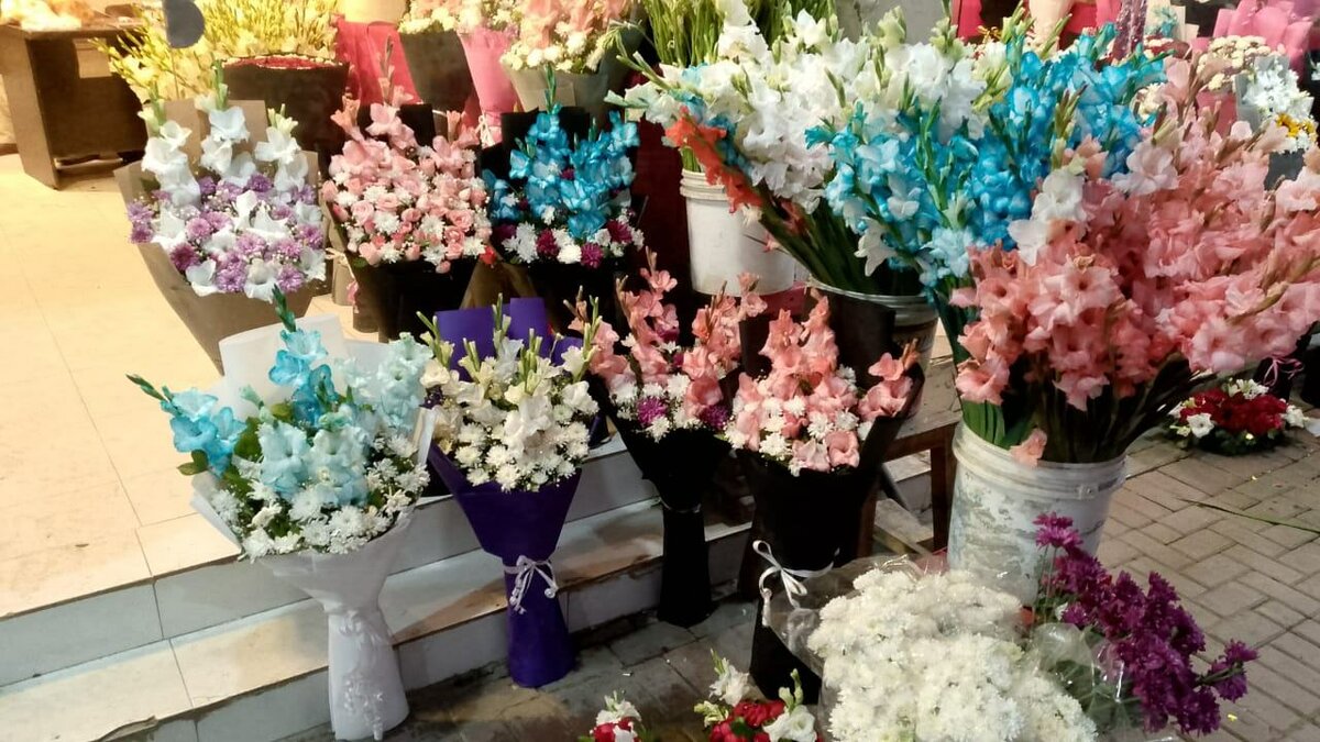 Fresh Floral Bouquets.