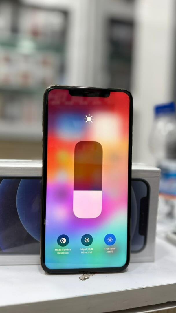 *iphone XSMAX 256giga quasi neuf 130.000