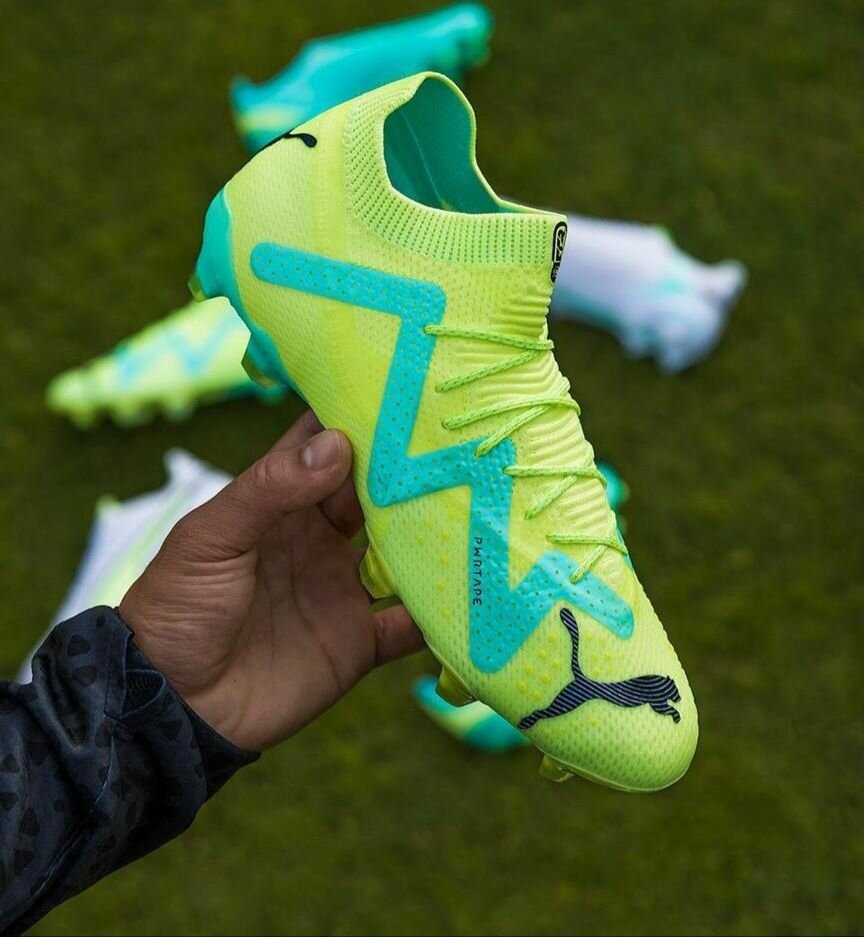 Chaussures de football Puma Ultra