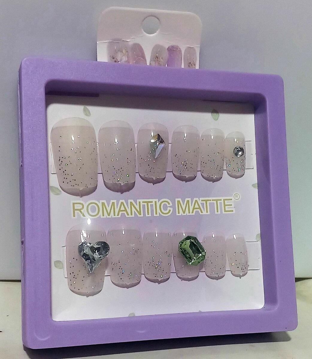 Ongles Pressés Romantiques