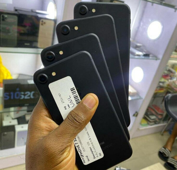 Smartphones compacts reconditionnés