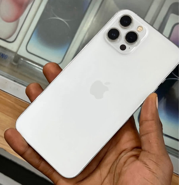 iPhone 14 Pro 128 Go argent