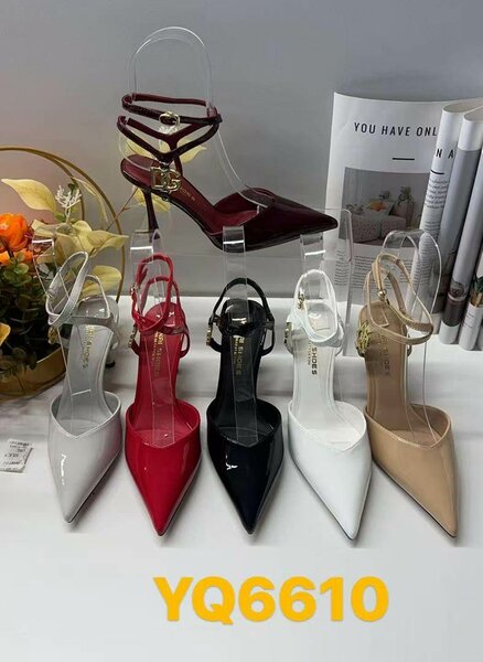 Escarpins élégants à talons hauts