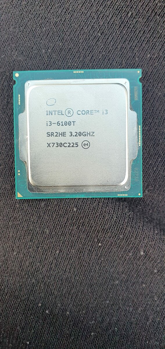 INTEL(R) CORETI 13 i3-6100T SR2HE 3.20GHZ X730C225 ()