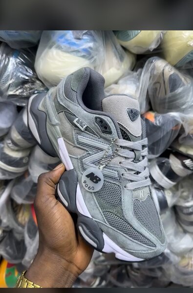 Baskets New Balance 9060