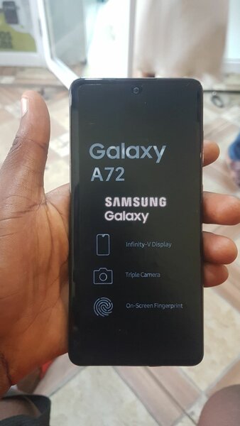 BRAND NEW GALAXY A72 IN BOX