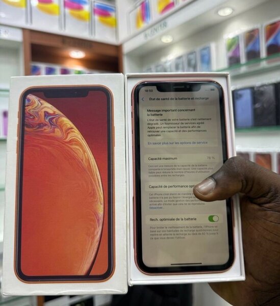 iPhone XR 64 Go Corail
