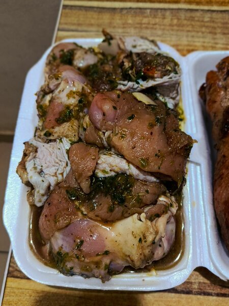 Aile de dinde assaisonnée