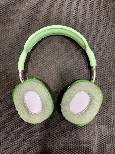 P9 heaphone