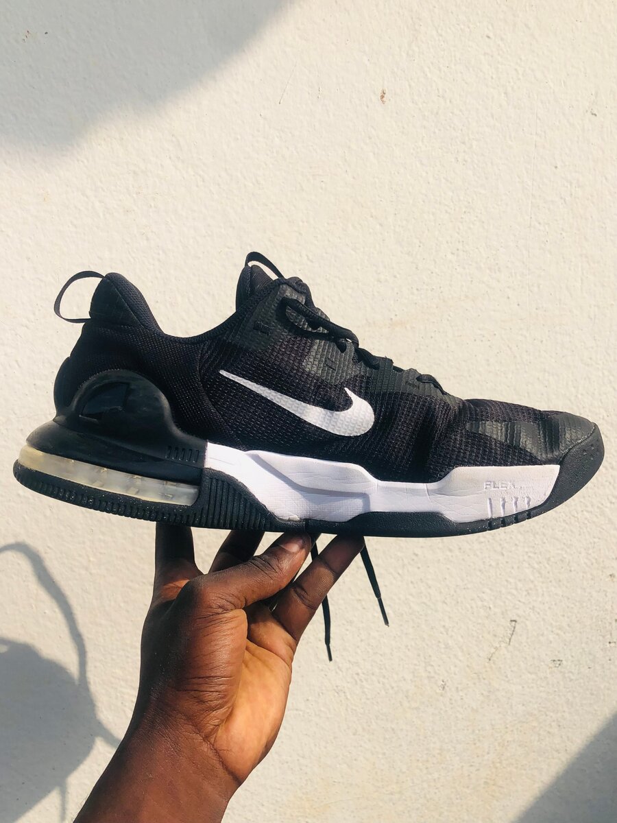 Baskets noires en mesh pour hommes