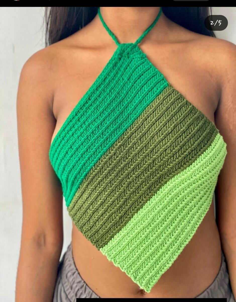 Tenue tricoté à la main