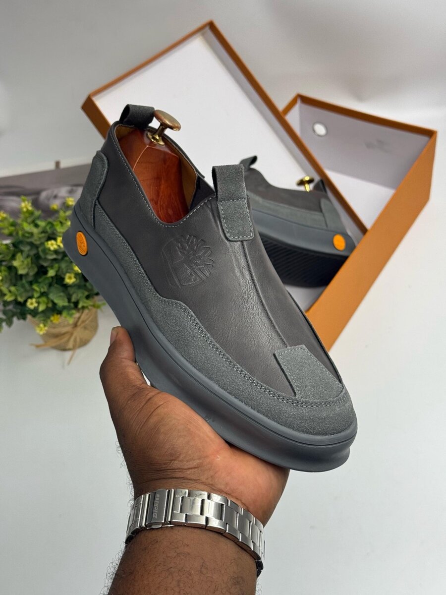 TIMBERLAND  ALL GREY