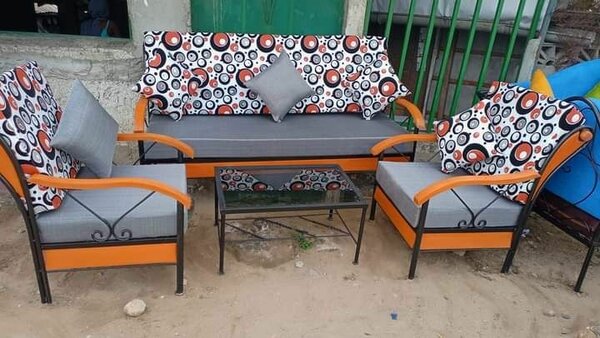 Fauteuil métallique