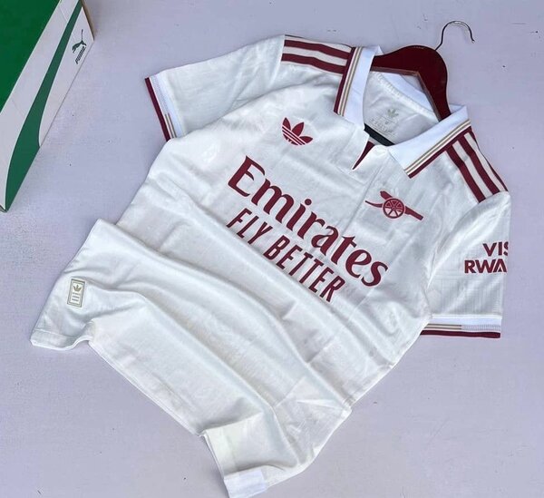 Maillot de football officiel