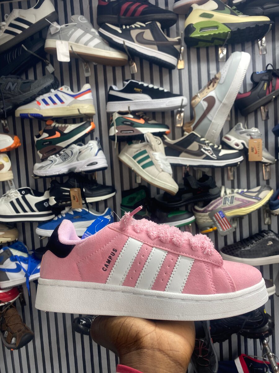 Baskets campus rose en peluche