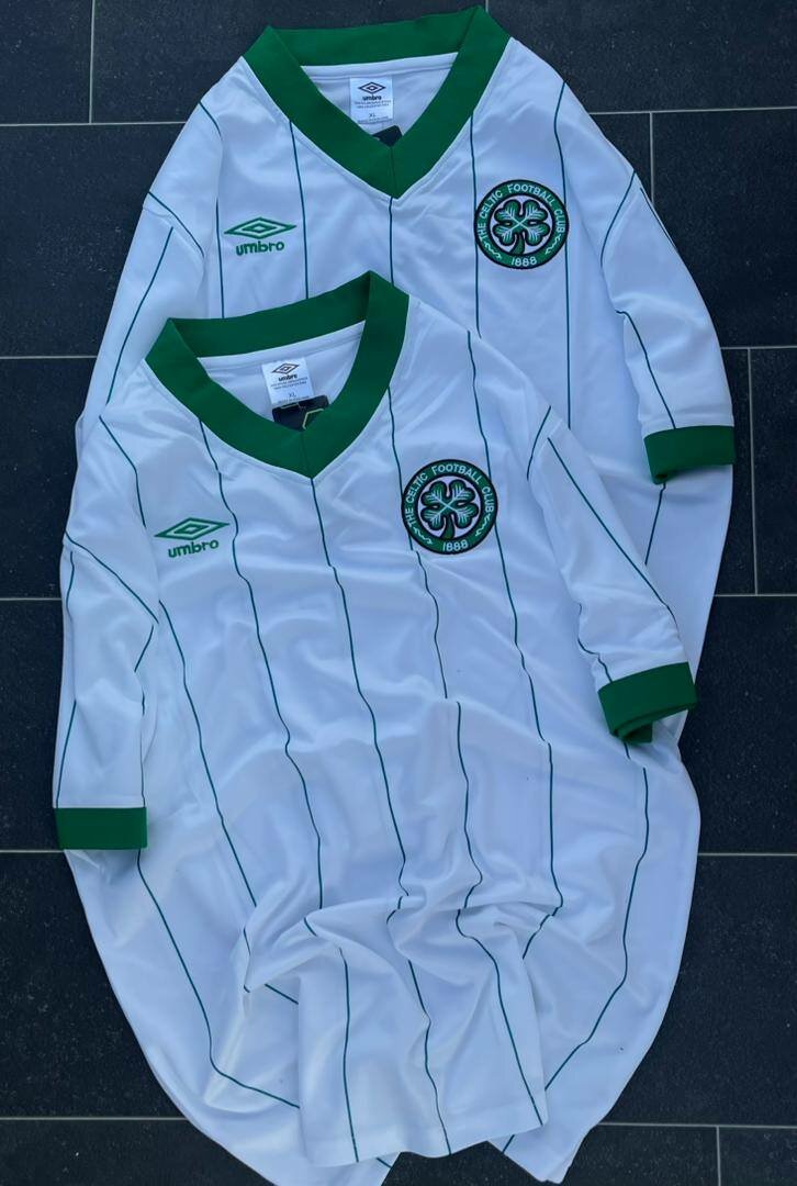 Maillot rétro Umbro football