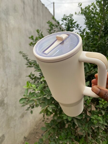 Gobelet Thermos avec Paille