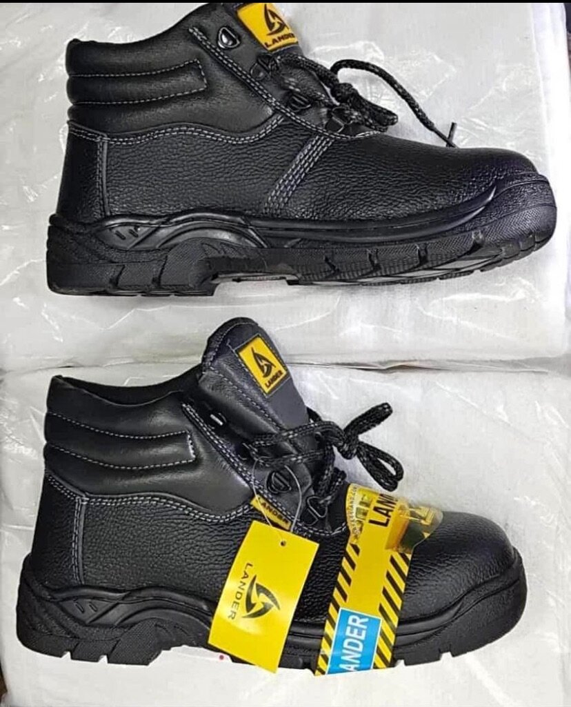 Safety boots