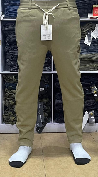 khaki baggy pants
