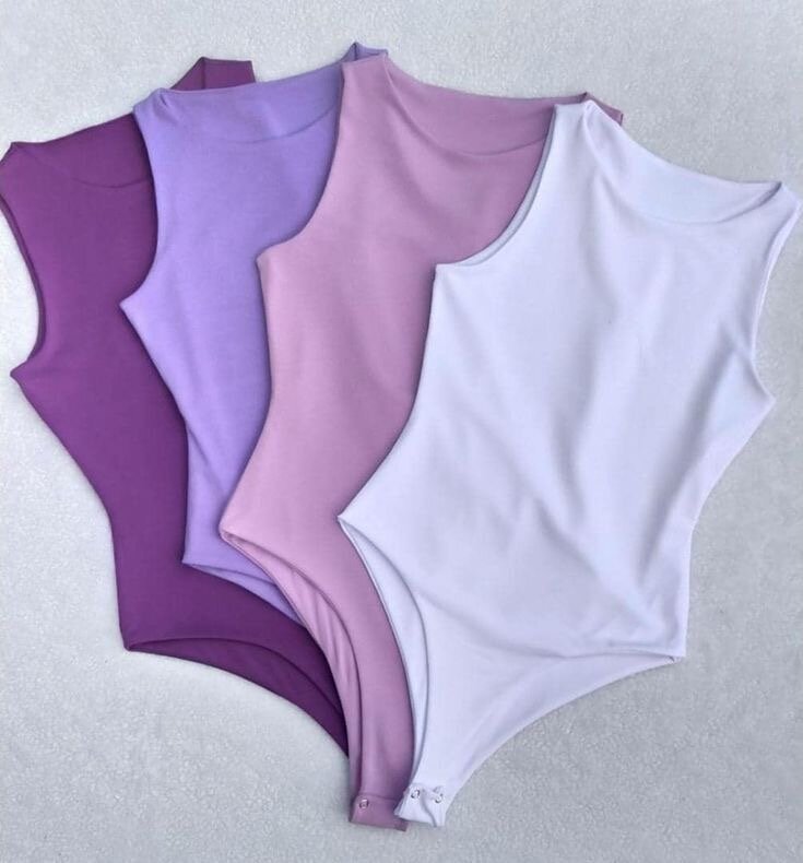 Haut court zippé femme