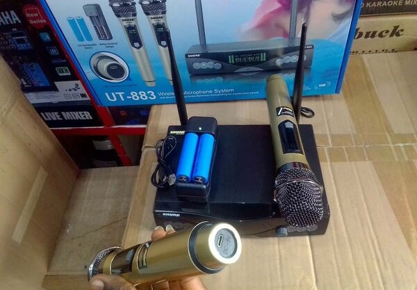 Shure Wireless Microphone UT88