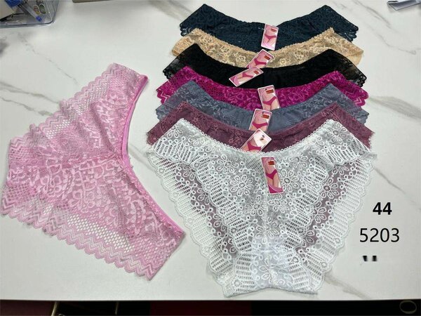 Culottes en dentelle féminine