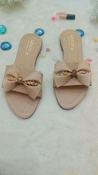 Ladies shose