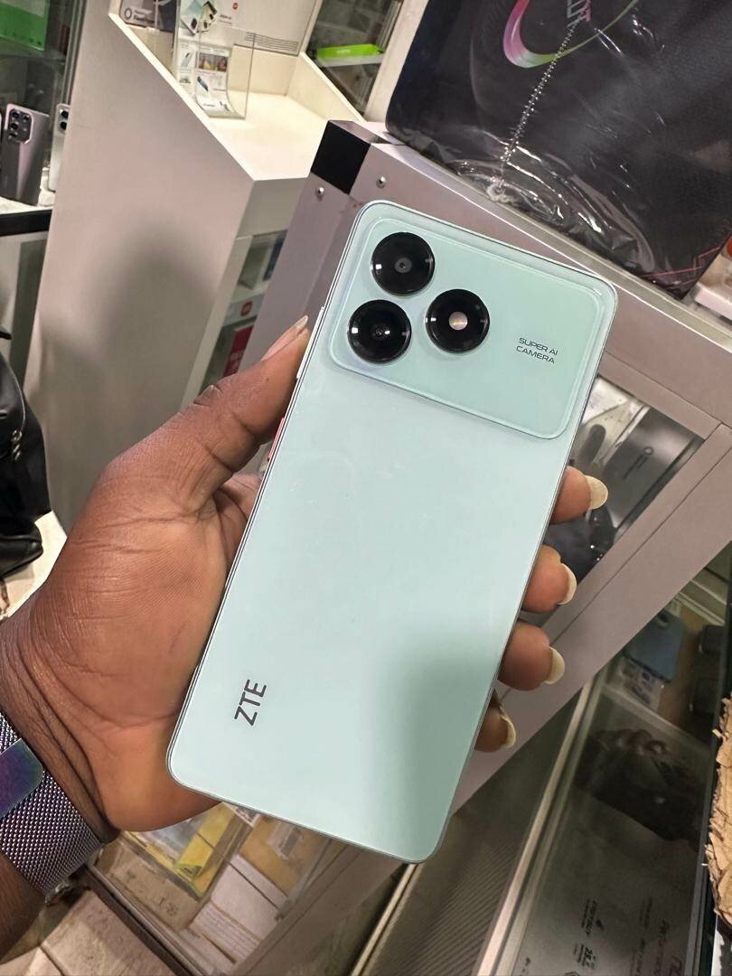 ZTE Blade A36 Smartphone