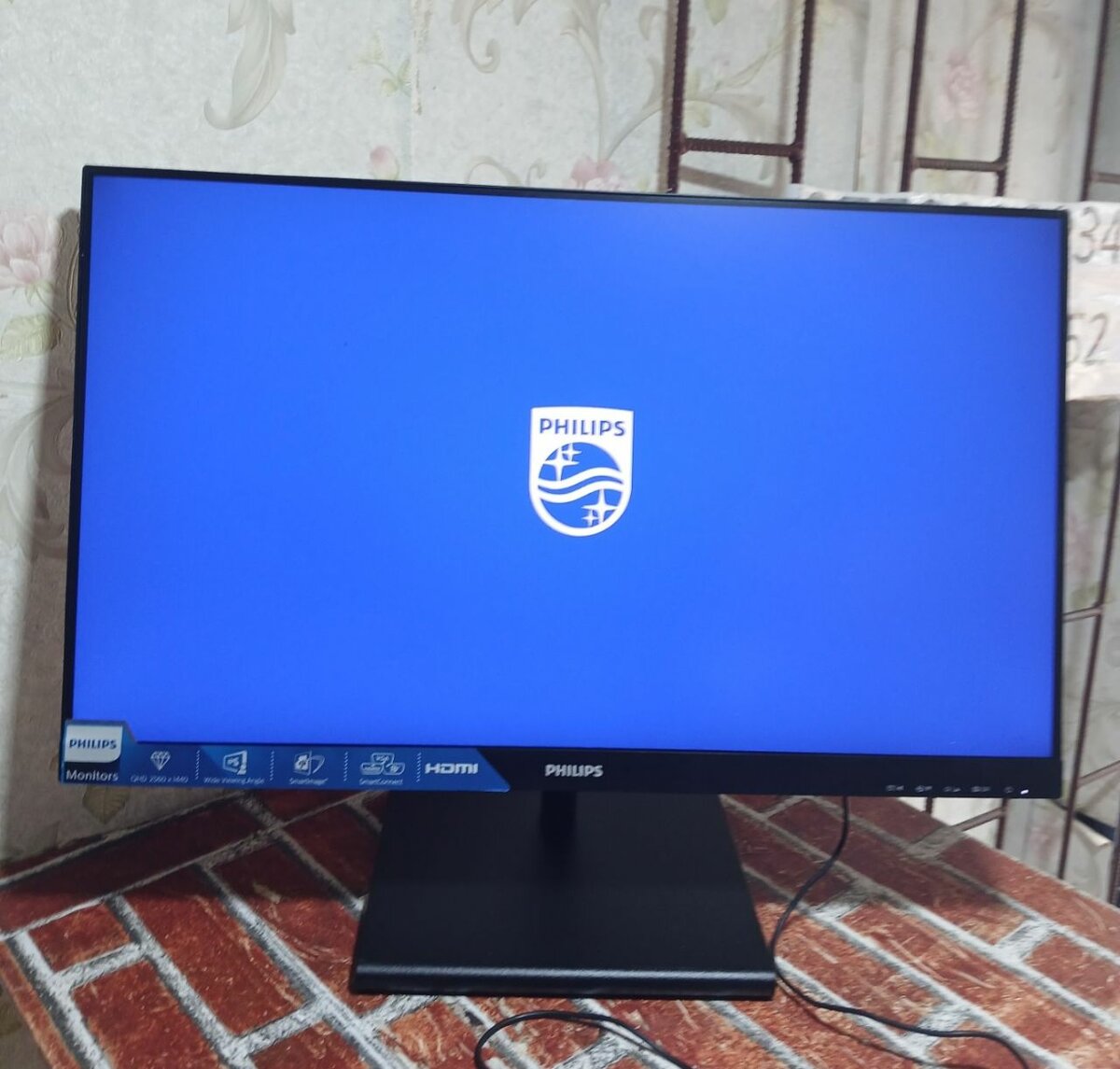 Moniteur Philips 24'' Full HD