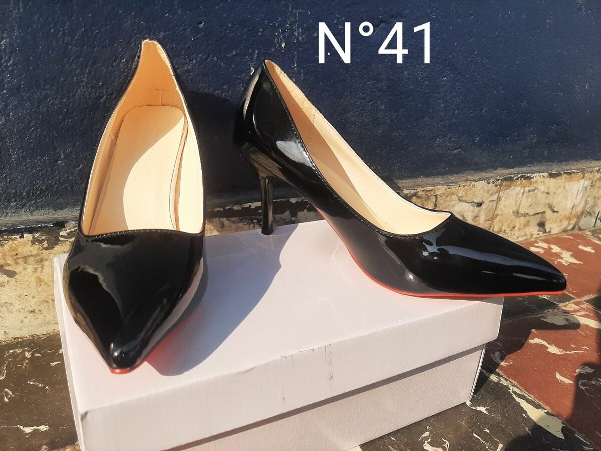 Escarpins élégants noirs vernis