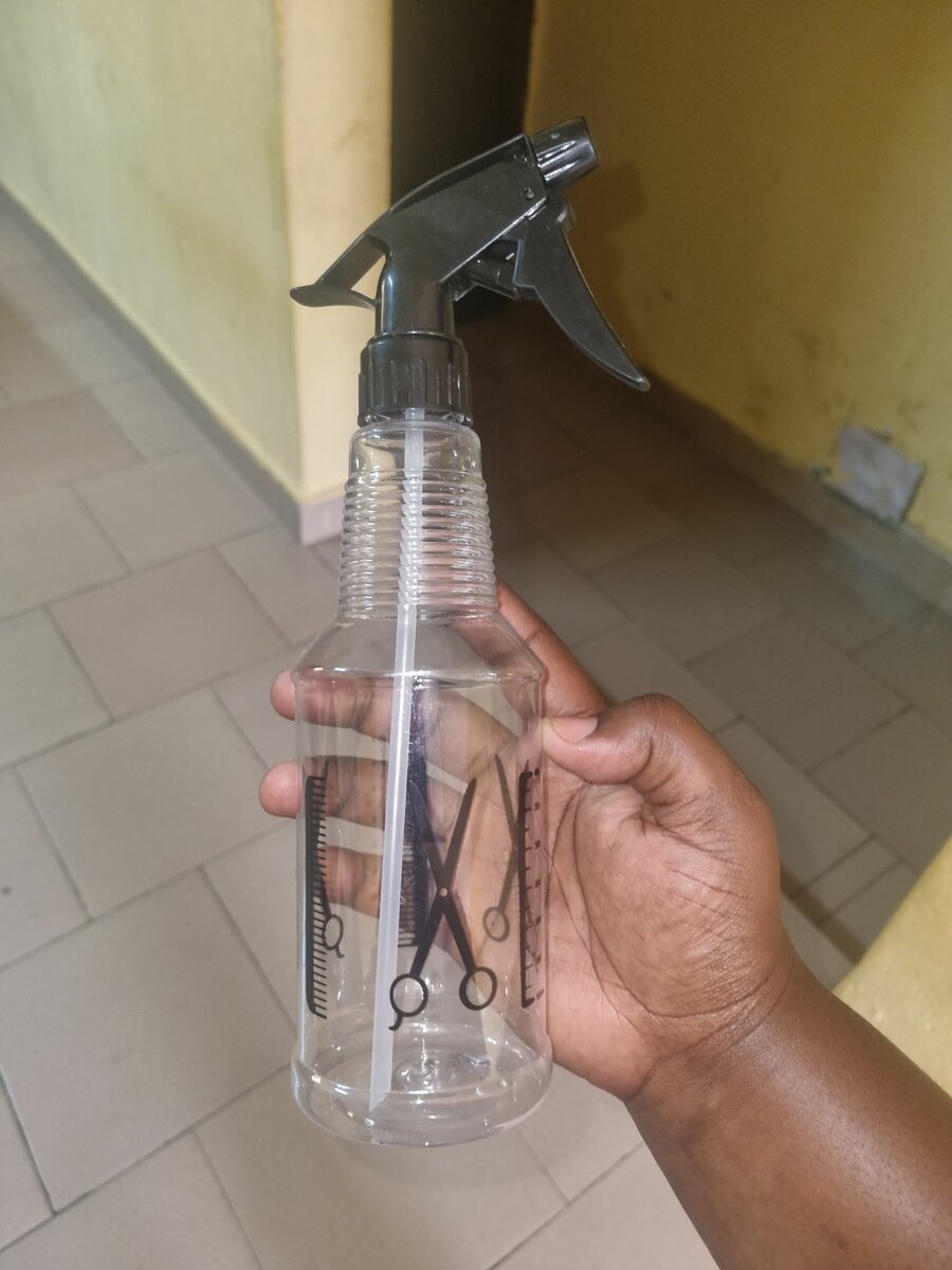 Peigne chauffant ,stick coiffant et produit d entretien