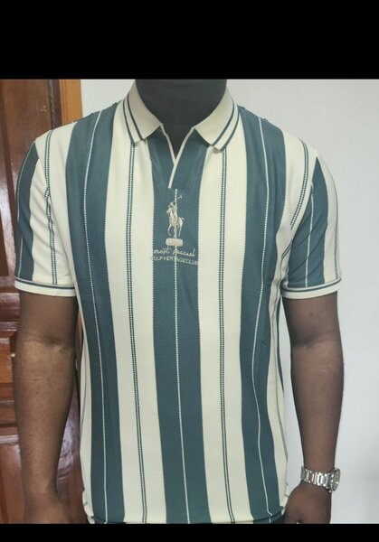 Polo moderne et stylé