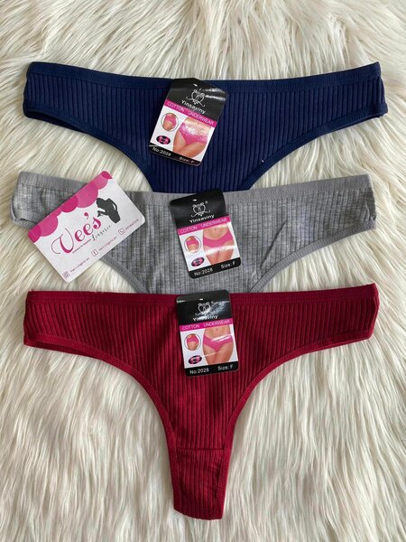 Strings et culottes pour femmes