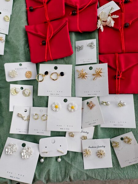 Серьги-крючки