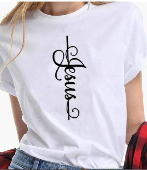 T-shirt "Jesus Loves Me"