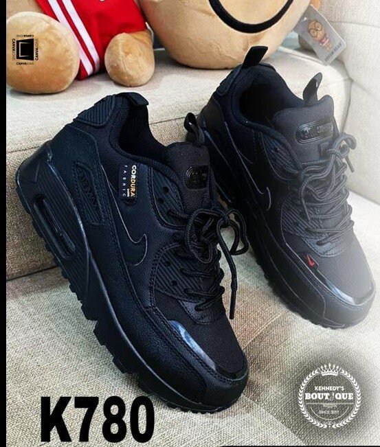 High quality and comfortable sneakers Nike