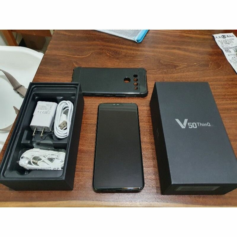 LG V50s ThinQ 5G 256gb/8gb ram fresh in box 12 months warran
