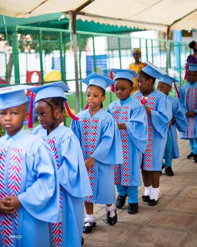 Graduation gowns for schools