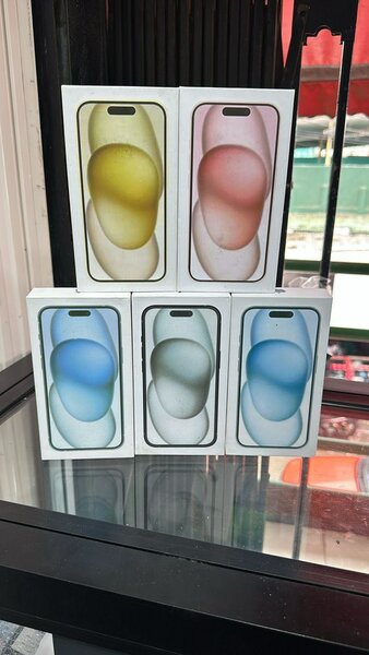 iphone 15proMax et 15pro & 15 simple