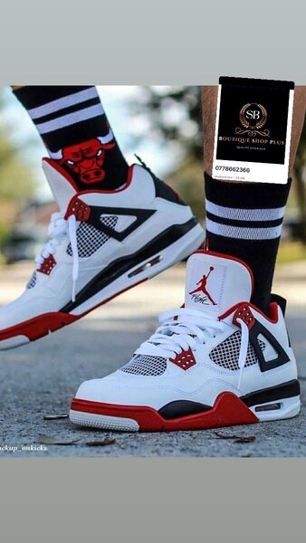 Basket air Jordan authentique avec sa boîte