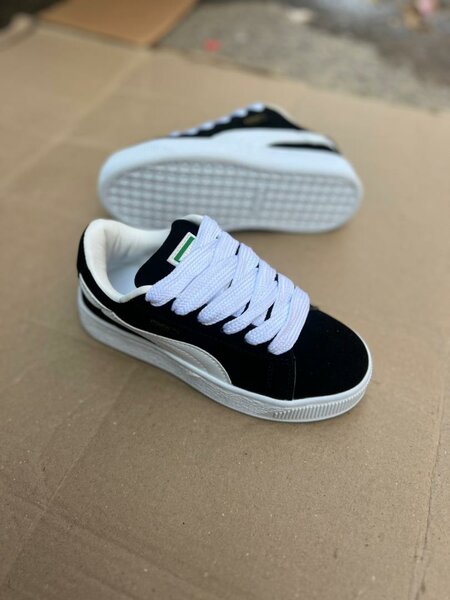 Baskets en velours noir