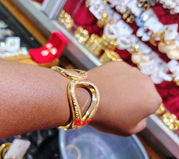 Bracelets en or élégants