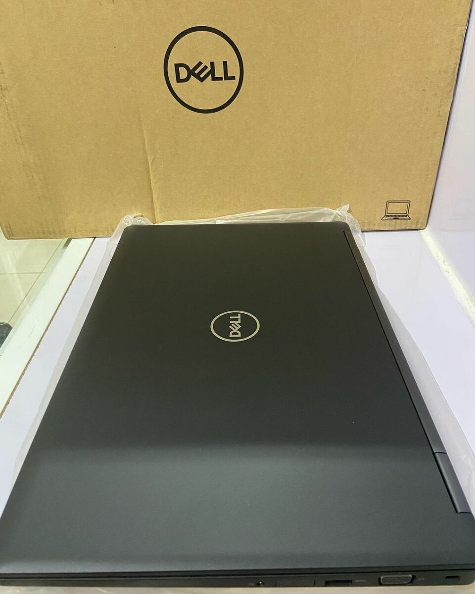 Dell latitude 5590