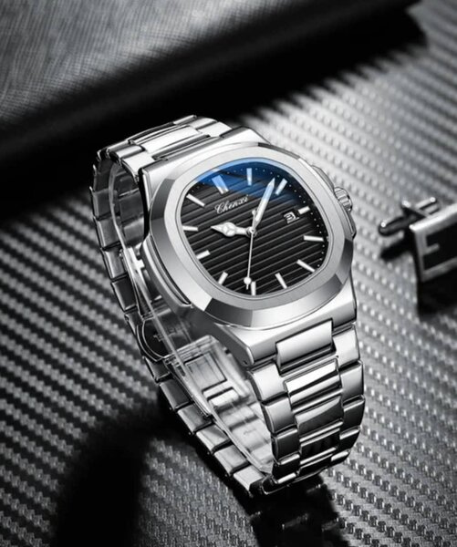 Montre plaqué