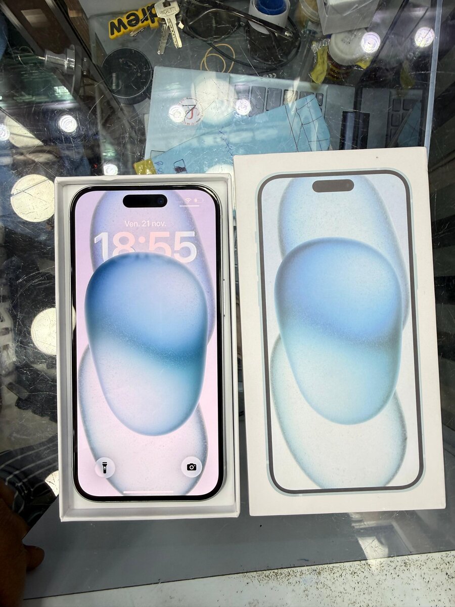 iPhone 15 Blanc 128 Go