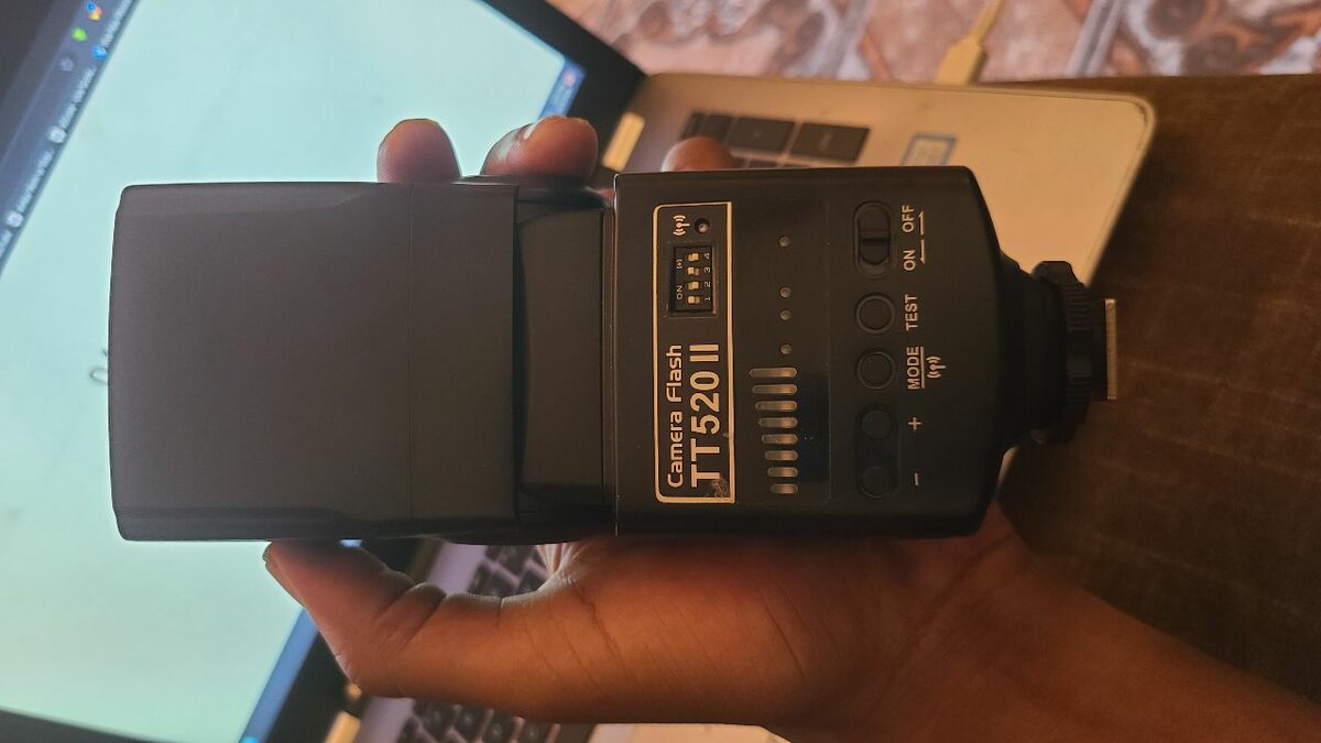 Speedlight Godox TT520 ii