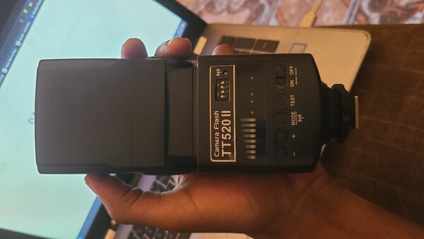 Speedlight Godox TT520 ii