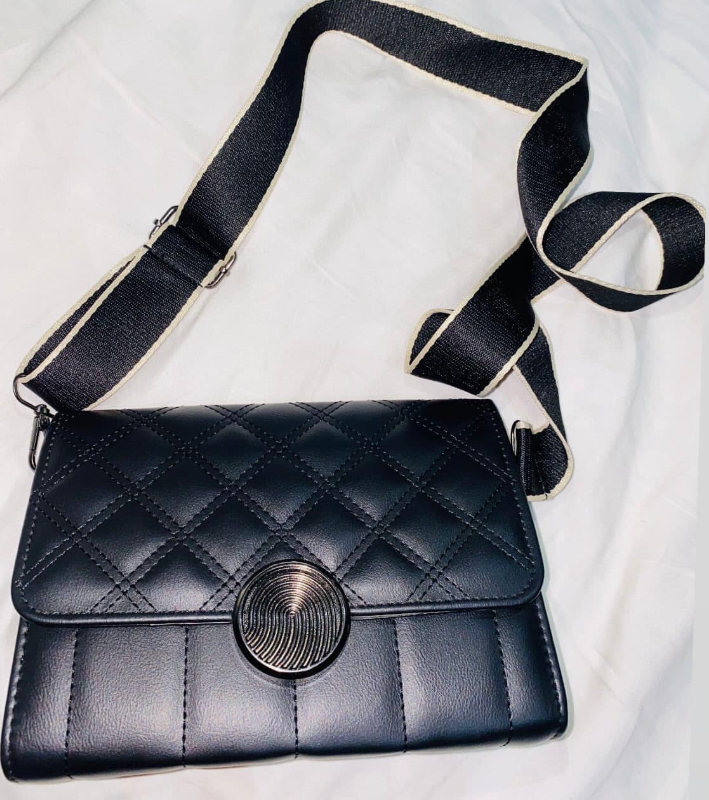 Women's shoulder bag, black, with diamond-shaped stitching and wide belt